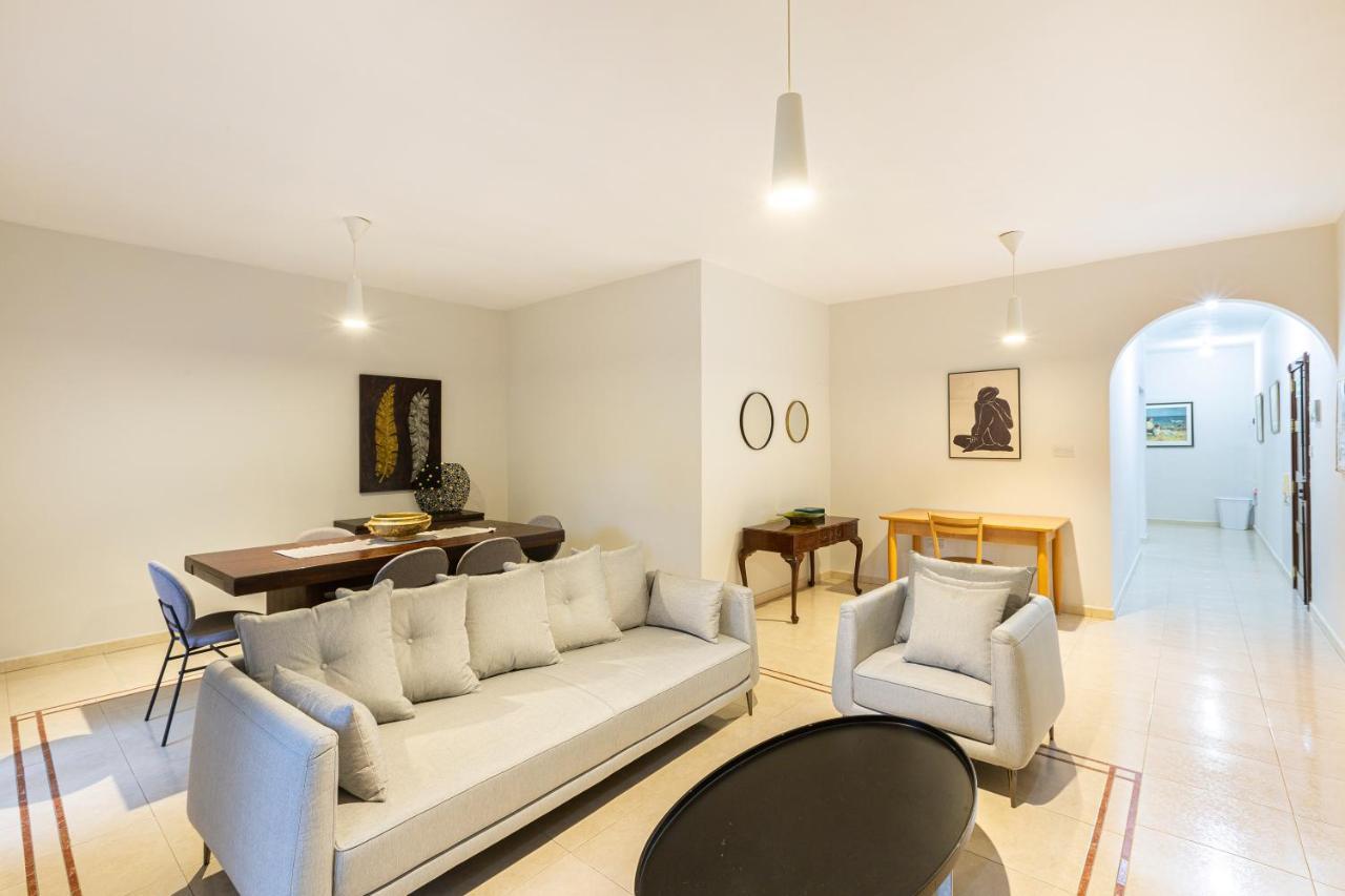 Apartament Just Minutes From The By Jl Sliema